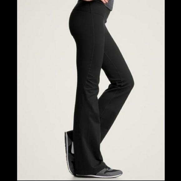 🌟NWT🌟 GapFit Gdance Slim Black Pant Bootcut M - Picture 2 of 5